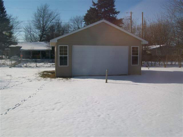 315 Hillside Dr, Lagrange, IN 46761 photo 13