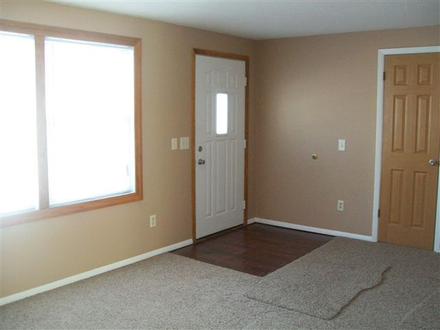 315 Hillside Dr, Lagrange, IN 46761 photo 14