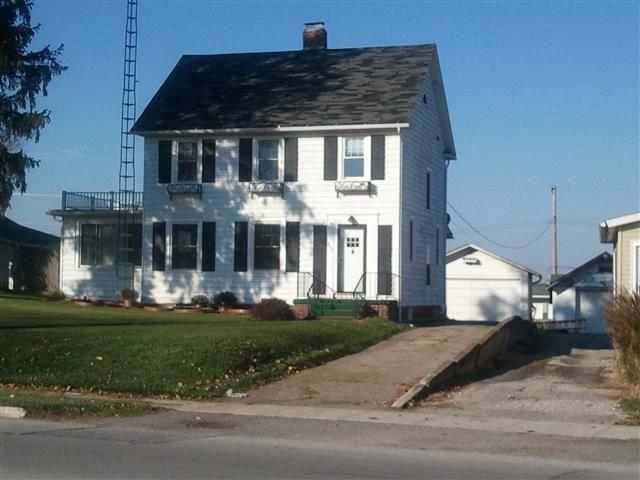 202 S Main St, Wolcottville, IN 46795 photo 4