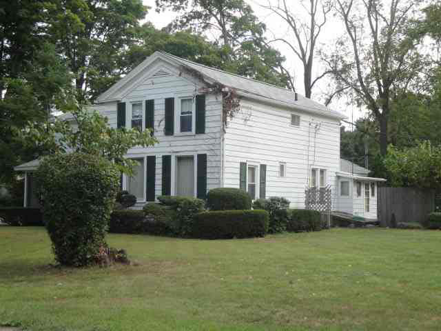 607 Sixth St, Howe, IN 46746 photo 10