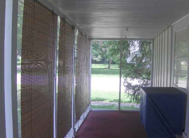 607 Sixth St, Howe, IN 46746 photo 9