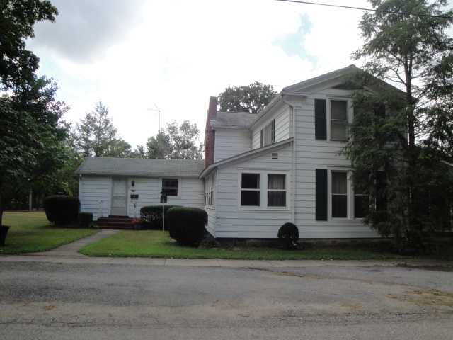 607 Sixth St, Howe, IN 46746 photo 11