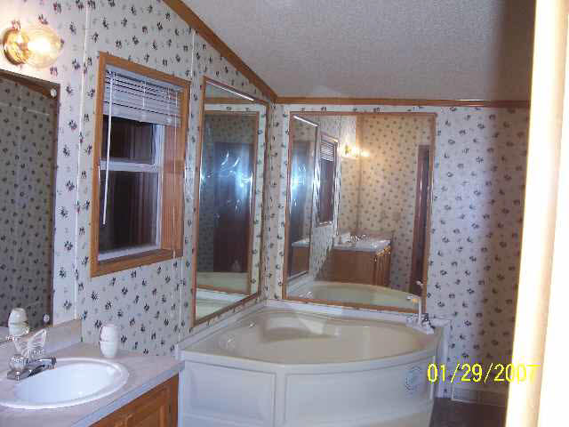 4675 E 800 N, Howe, IN 46761 photo 2