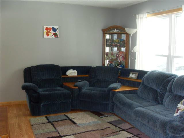 605 E South St, Garrett, IN 46738 photo 4