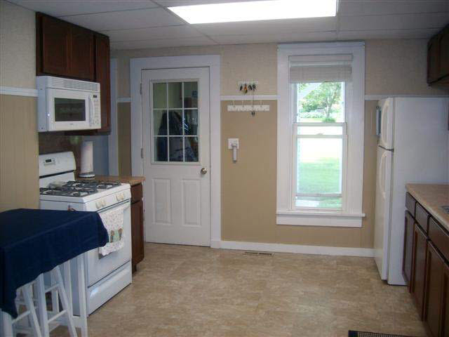 520 N York St, Albion, IN 46701 photo 4