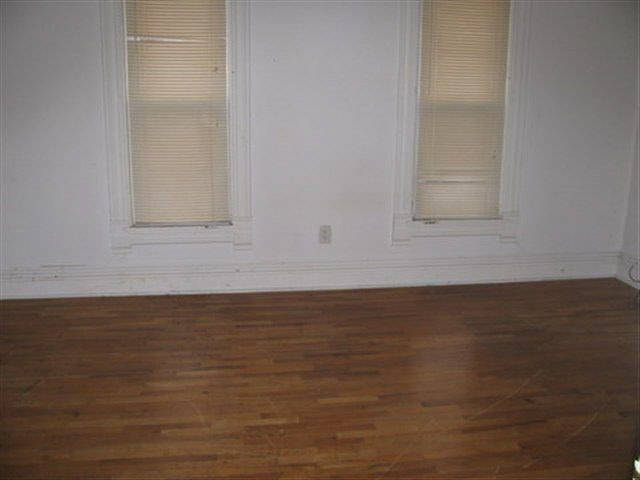 108 S Main St, Wolcottville, IN 46795 photo 4