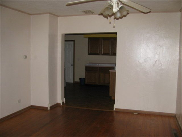 108 S Main St, Wolcottville, IN 46795 photo 2