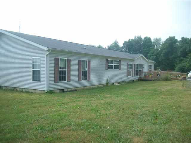 477 S 300 W, Albion, IN 46701 photo 1