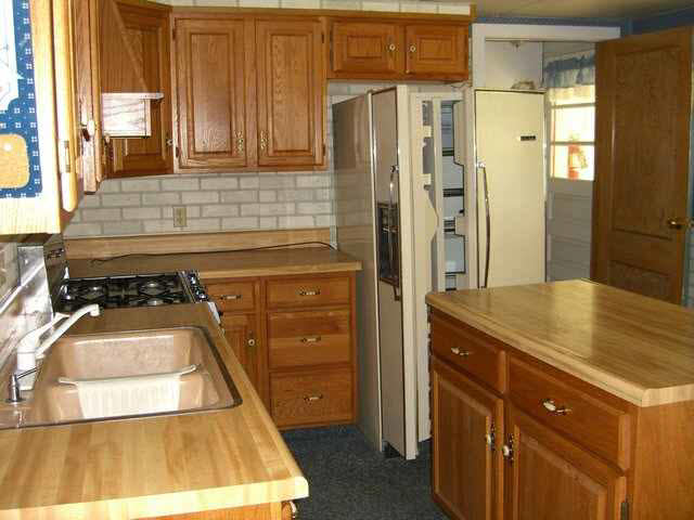412 S Britton St, Garrett, IN 46738 photo 4