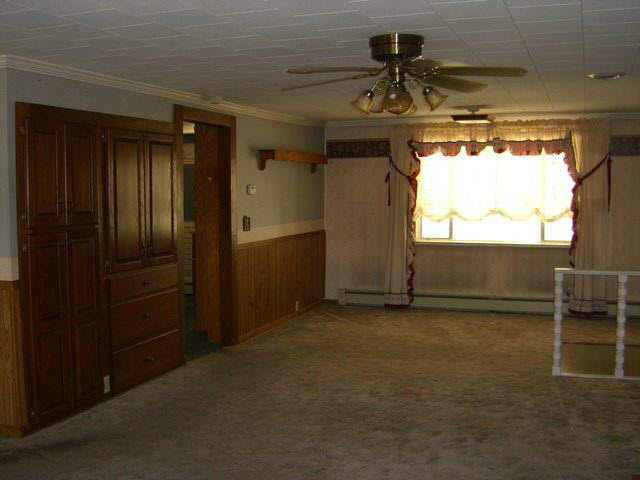 412 S Britton St, Garrett, IN 46738 photo 3