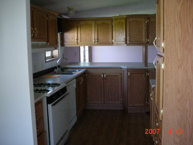 105 E Hobart, Ashley, IN 46705 photo 6