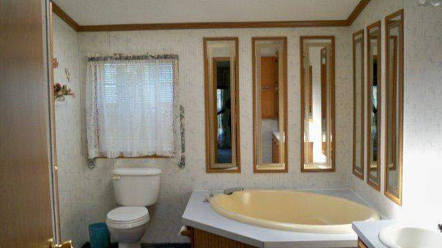5780 N 050e, Howe, IN 46746 photo 18