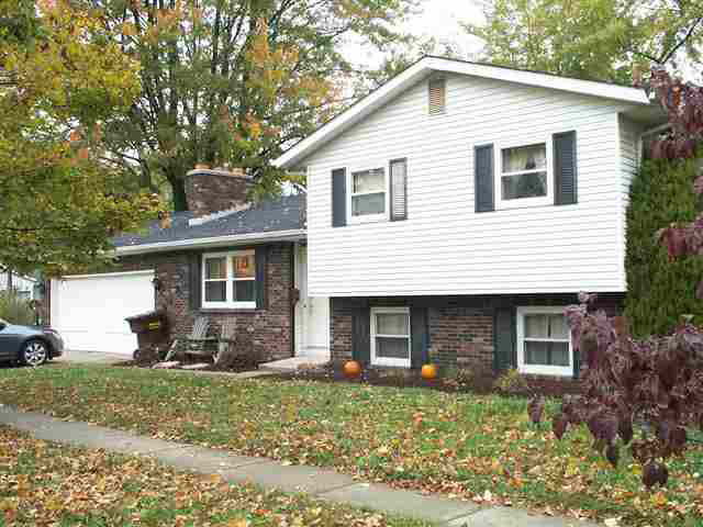 212 E Seventeenth St, Auburn, IN 46706 photo 1
