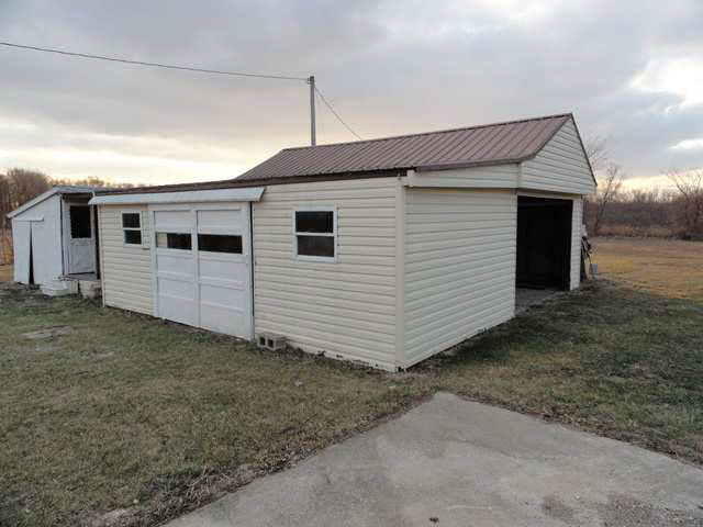6724 State Road 8, Butler, IN 46721 photo 11