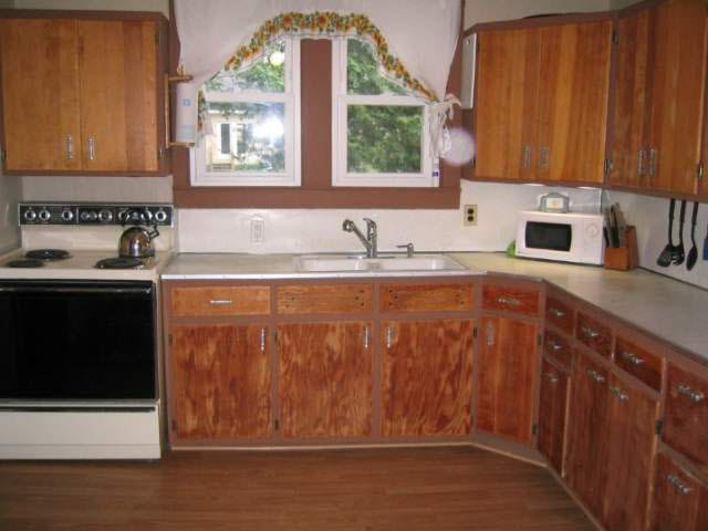 385 S Franklin, Waterloo, IN 46793 photo 3