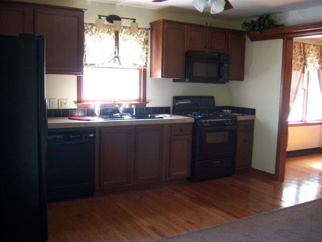 1014 E Warfield, Garrett, IN 46738 photo 12