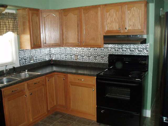605 Hawpatch, Lagrange, IN 46761 photo 4