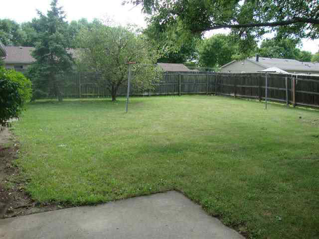 6311 Goodfellow Dr, Fort Wayne, IN 46835 photo 11