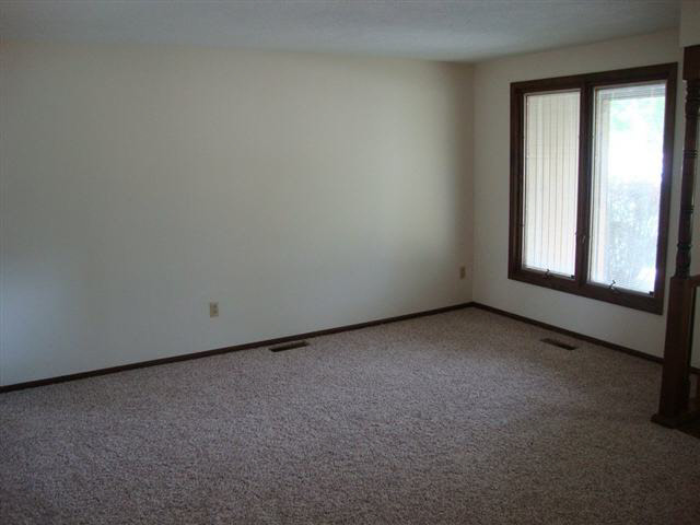 6311 Goodfellow Dr, Fort Wayne, IN 46835 photo 5
