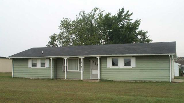 320 Betz Rd, Auburn, IN 46706 photo 1