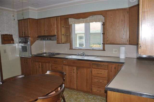 222 Babcock Ave, Topeka, IN 46571 photo 3