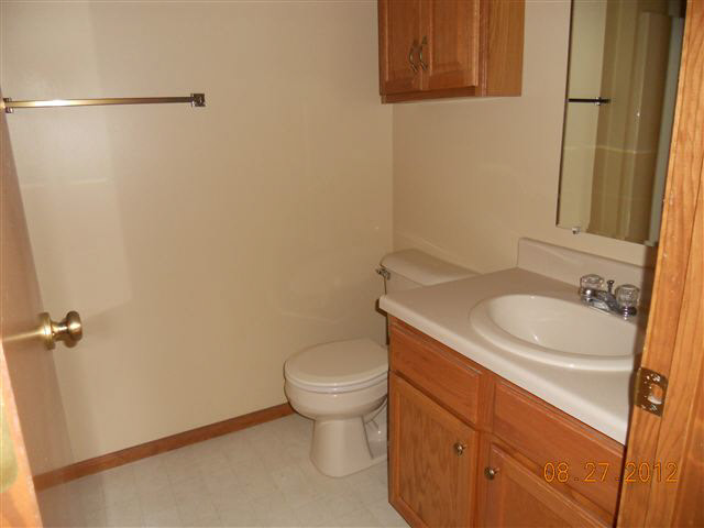 805 Watermill Ct, Waterloo, IN 46793 photo 2