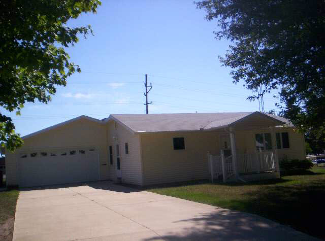 608 E Spring St, Lagrange, IN 46761 photo 9