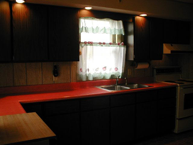 307 W Thirteenth St, Auburn, IN 46706 photo 8