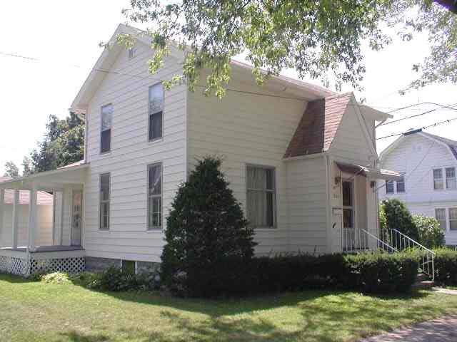 307 W Thirteenth St, Auburn, IN 46706 photo 1