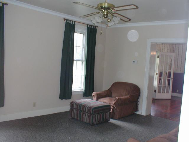 307 W Thirteenth St, Auburn, IN 46706 photo 4