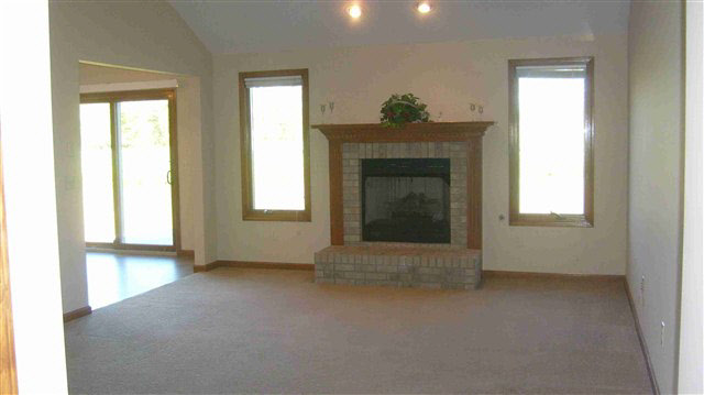855 Plank, Waterloo, IN 46793 photo 2