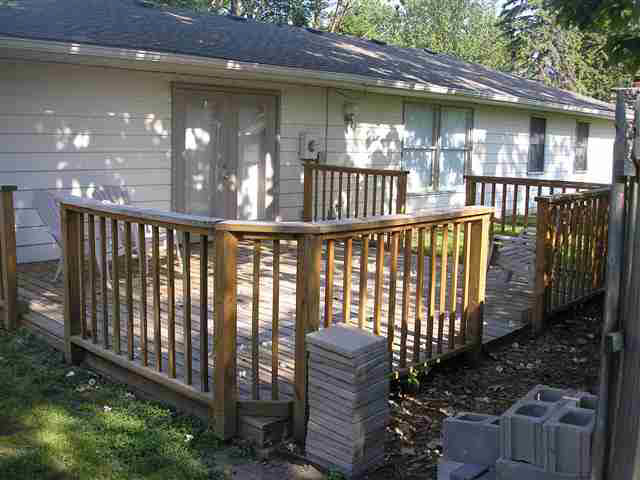 816 Ohio Ave, Auburn, IN 46706 photo 4