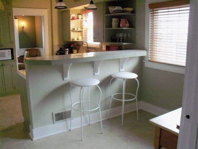 707 Grand St, Ligonier, IN 46767 photo 2