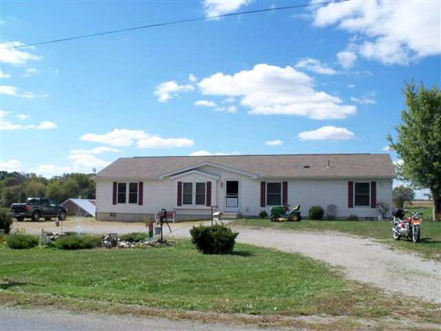 7195 N 290 W, Wawaka, IN 46794 photo 5