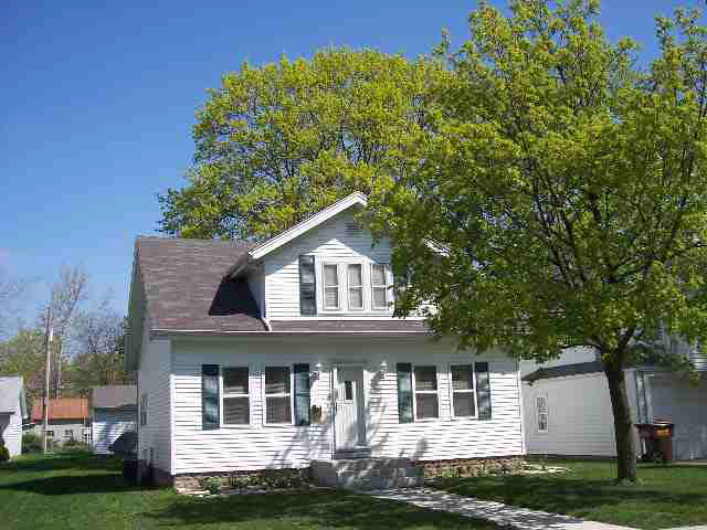 714 E Fifth St, Auburn, IN 46706 photo 1