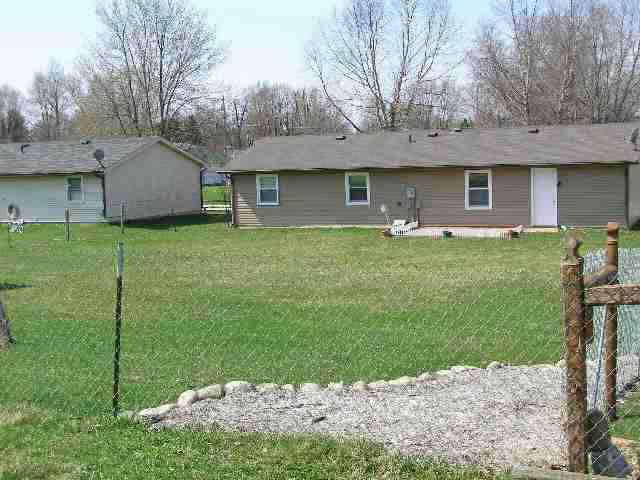 310 Hillside Dr, Lagrange, IN 46761 photo 3