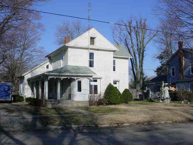 706 Third St, Howe, IN 46746 photo 1