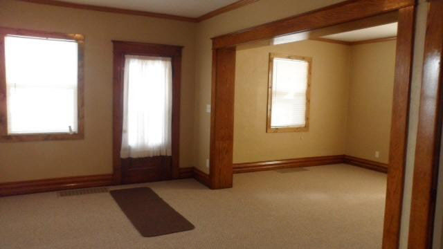 519 N State St, Kendallville, IN 46755 photo 4
