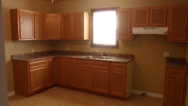 519 N State St, Kendallville, IN 46755 photo 2
