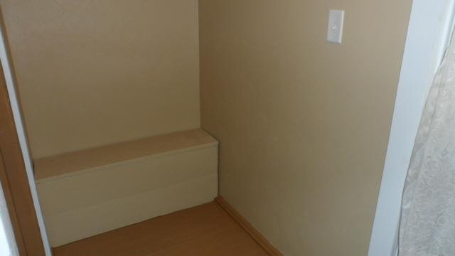 519 N State St, Kendallville, IN 46755 photo 6