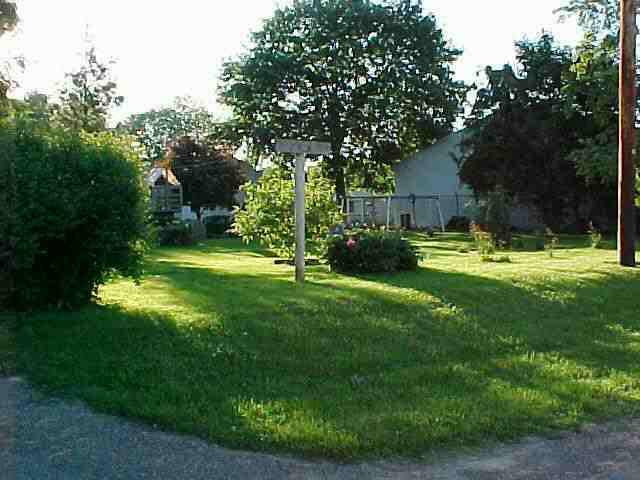 101 Wayne St, Howe, IN 46746 photo 8