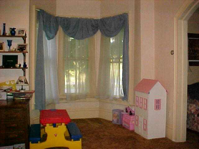 101 Wayne St, Howe, IN 46746 photo 7
