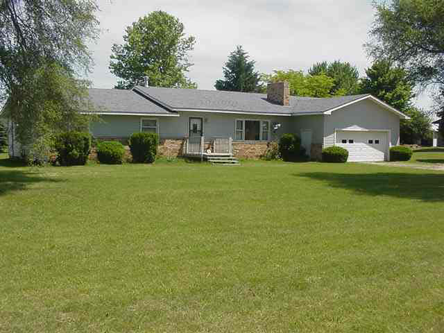 10945 E Us Highway 20, Lagrange, IN 46761 photo 1