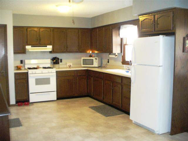 1801 Maple Ln, Garrett, IN 46738 photo 3