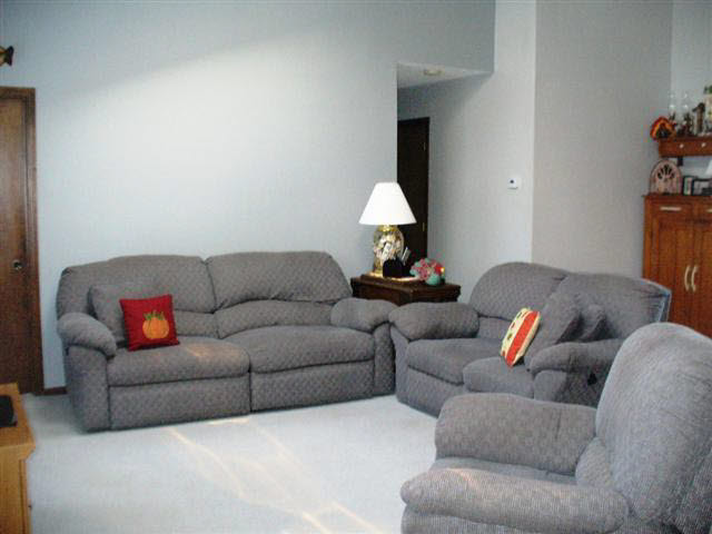 1801 Maple Ln, Garrett, IN 46738 photo 2