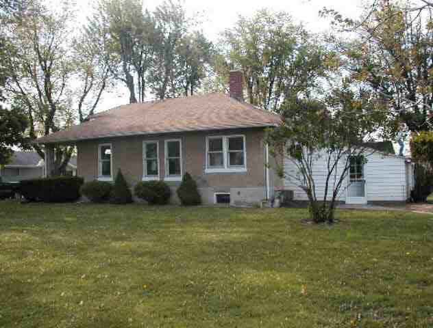 212 Yoder St, Topeka, IN 46571 photo 2