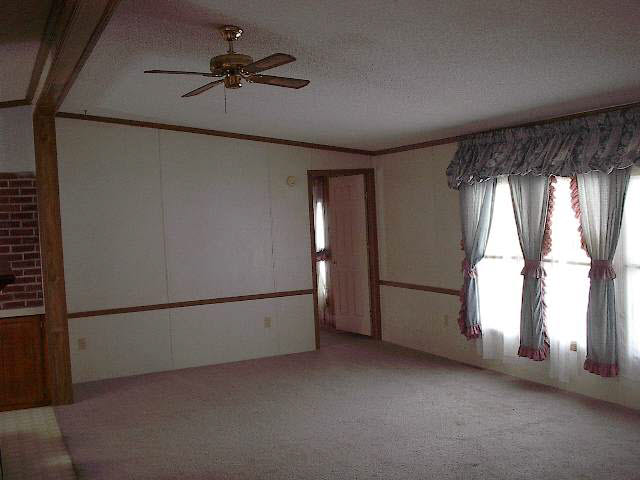 205 Union St, Ashley, IN 46705 photo 7