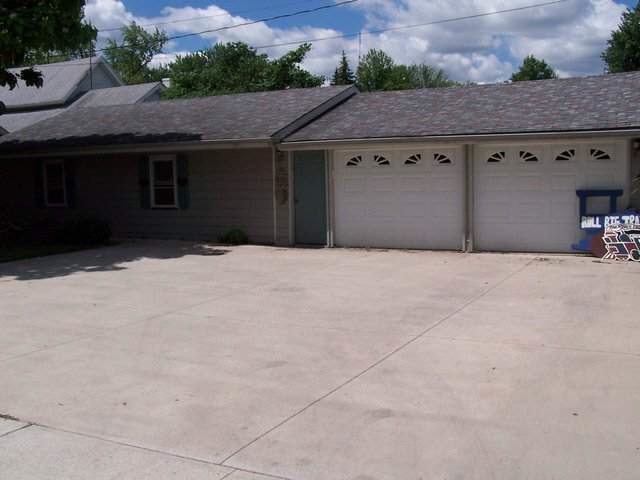 516 E King St, Garrett, IN 46738 photo 8