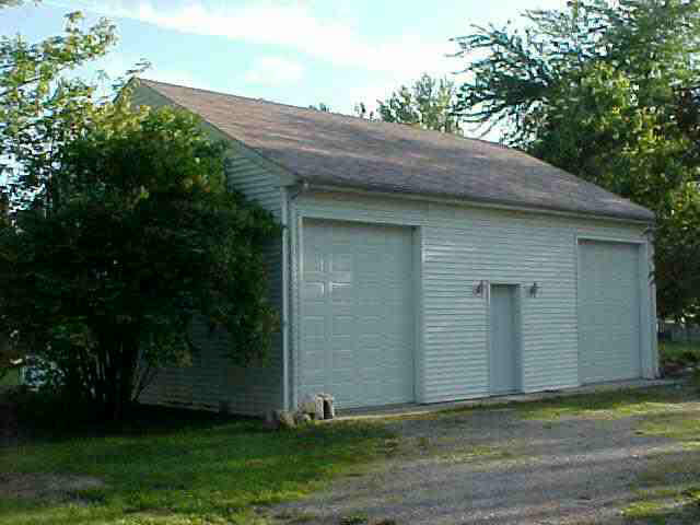 1328 S Randolph St, Garrett, IN 46738 photo 3