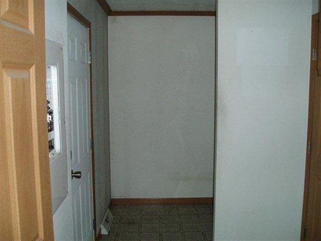 1087 E North St, Ligonier, IN 46767 photo 16